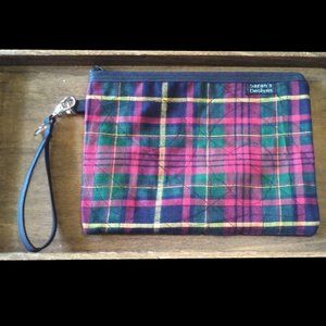 Plaid quilted wristlet with removable keychain